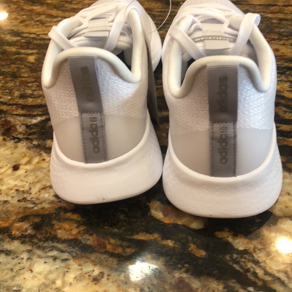 Brand new Adidas the shoes - Picture 5 of 6